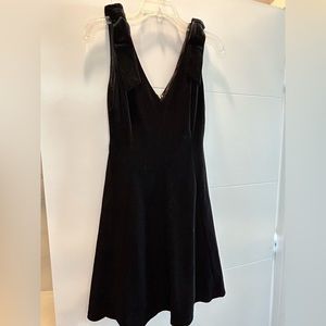NWT Draper James Velvet black velvet dress size 2